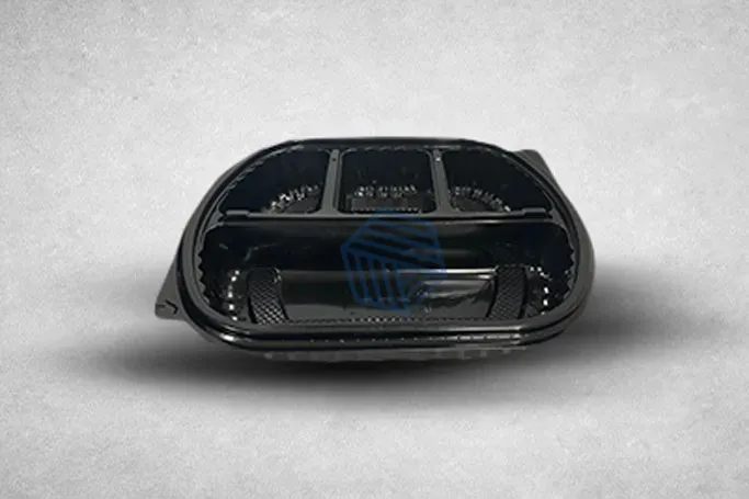 შავი პლასტმასის კონტეინერი 4 დანაყოფით 1=50×0.75